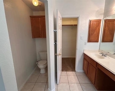 6104 Oldham Drive - Photo Thumbnail 19