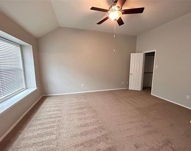 6104 Oldham Drive - Photo Thumbnail 18