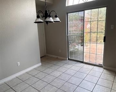 6104 Oldham Drive - Photo Thumbnail 5
