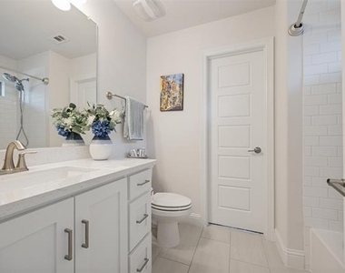 943 Marie Drive - Photo Thumbnail 17