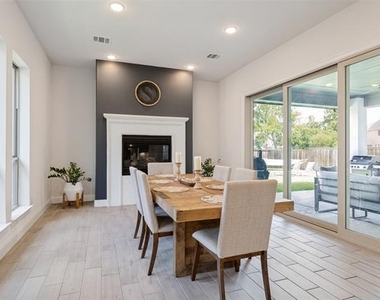 943 Marie Drive - Photo Thumbnail 7