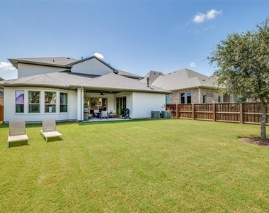 943 Marie Drive - Photo Thumbnail 23