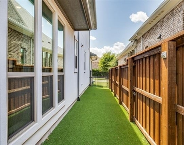 943 Marie Drive - Photo Thumbnail 22