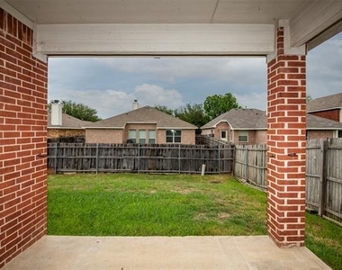 9125 Vineyard Lane - Photo Thumbnail 20