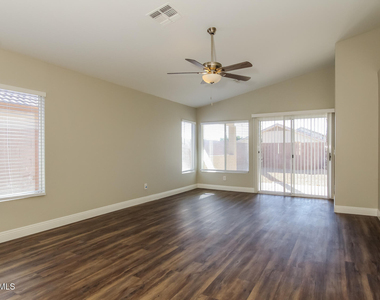 15441 W Port Royale Lane - Photo Thumbnail 1