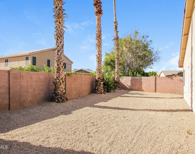 15441 W Port Royale Lane - Photo Thumbnail 12