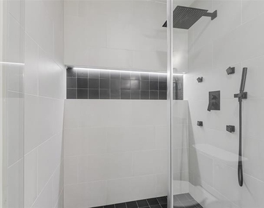 2212 Benbrook Drive - Photo Thumbnail 23