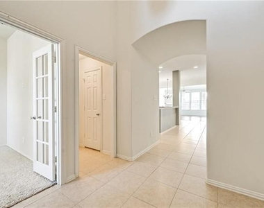 2668 Costa Mesa Drive - Photo Thumbnail 4
