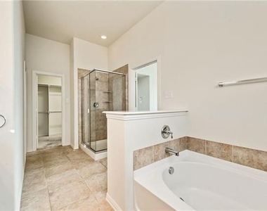 2668 Costa Mesa Drive - Photo Thumbnail 10