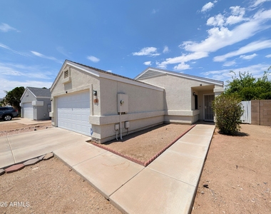 2824 W Angela Drive - Photo Thumbnail 5
