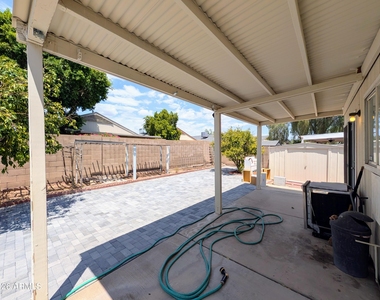 2824 W Angela Drive - Photo Thumbnail 54