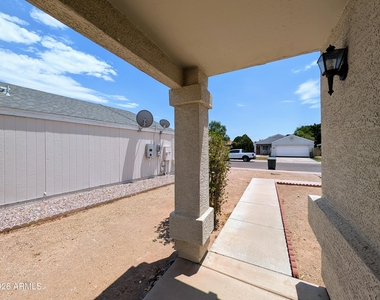 2824 W Angela Drive - Photo Thumbnail 7