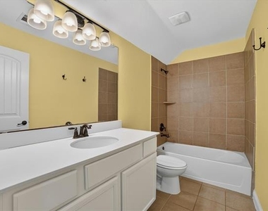 10712 Troutt Drive - Photo Thumbnail 19