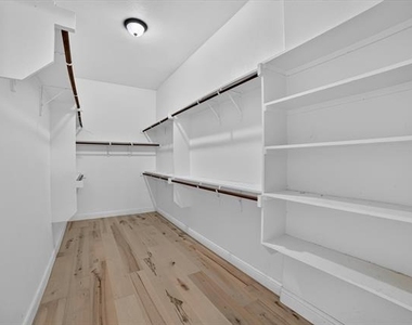 10712 Troutt Drive - Photo Thumbnail 16