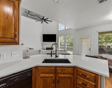 4844 Jodi Drive - Photo Thumbnail 11