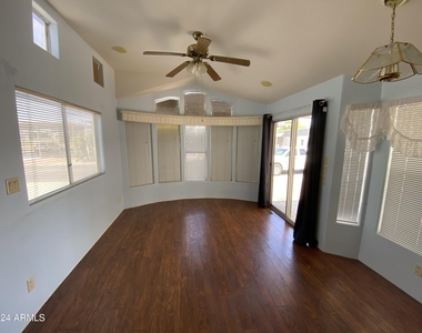 17200 W Bell Road - Photo Thumbnail 3