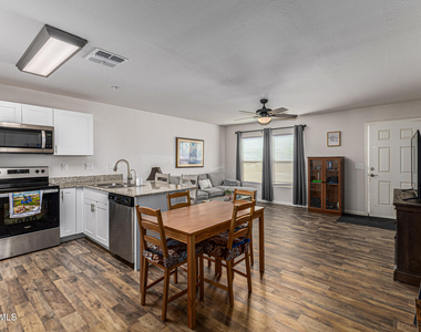 118 W Dewey Avenue - Photo Thumbnail 2
