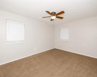 913 Gettysburg Place - Photo Thumbnail 21