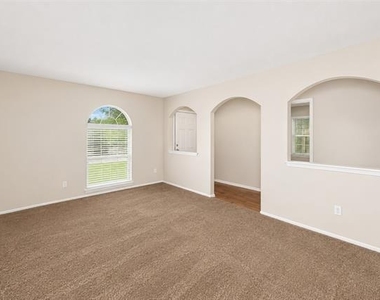 913 Gettysburg Place - Photo Thumbnail 10