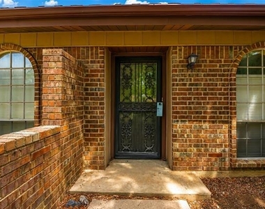 913 Gettysburg Place - Photo Thumbnail 6
