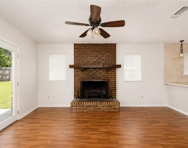 913 Gettysburg Place - Photo Thumbnail 15