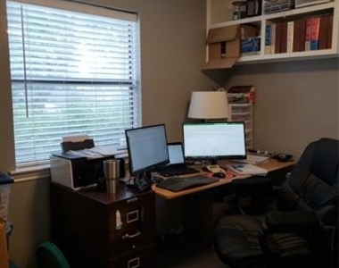 800 Brentwood Lane - Photo Thumbnail 20