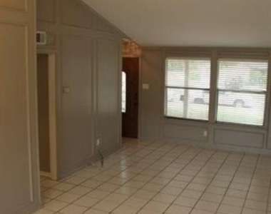 800 Brentwood Lane - Photo Thumbnail 5