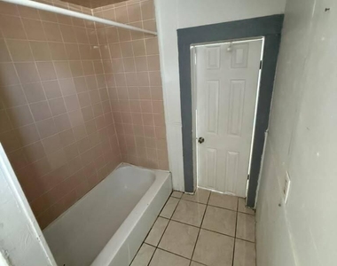 834 E 5th Street - Photo Thumbnail 9