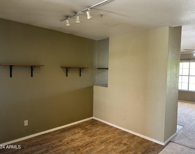 5950 N 78th Street - Photo Thumbnail 6