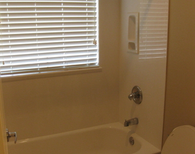 1115 E Cedar Street - Photo Thumbnail 13