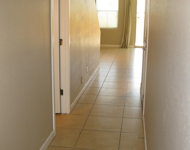 1115 E Cedar Street - Photo Thumbnail 18