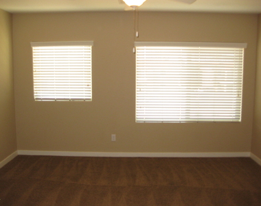 1115 E Cedar Street - Photo Thumbnail 10