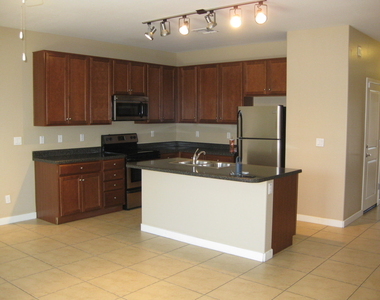 1115 E Cedar Street - Photo Thumbnail 1
