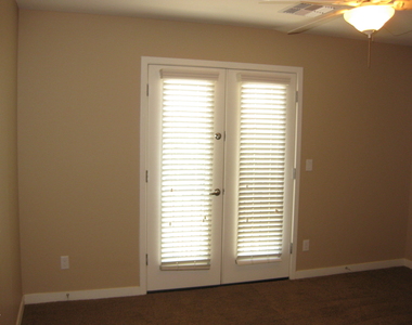 1115 E Cedar Street - Photo Thumbnail 5
