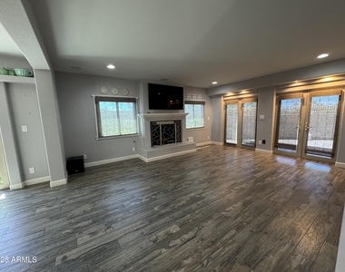 8100 E Camelback Road - Photo Thumbnail 14