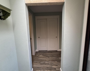 8100 E Camelback Road - Photo Thumbnail 27