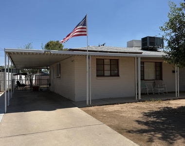 8619 N 30th Drive - Photo Thumbnail 1