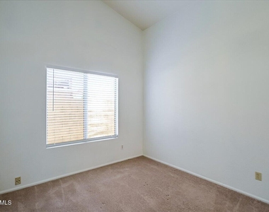 19324 N 75th Drive - Photo Thumbnail 19