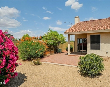 19324 N 75th Drive - Photo Thumbnail 23