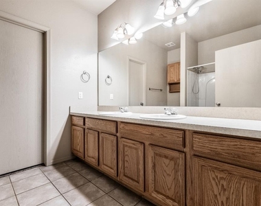 3602 Janus - Photo Thumbnail 7