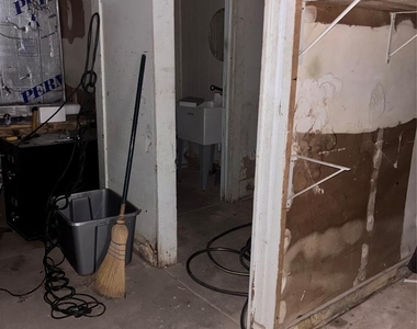 210 E Main Street - Photo Thumbnail 15