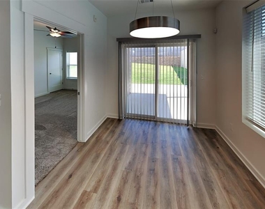 600 Nw 182nd Street - Photo Thumbnail 6
