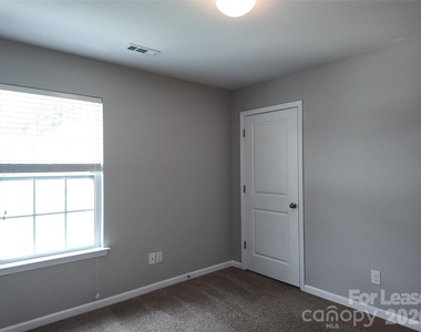 6731 Broad Valley Court - Photo Thumbnail 15