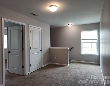 6731 Broad Valley Court - Photo Thumbnail 23