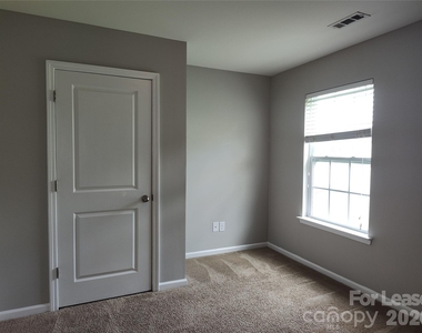 6731 Broad Valley Court - Photo Thumbnail 14