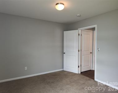 6731 Broad Valley Court - Photo Thumbnail 22