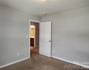 6731 Broad Valley Court - Photo Thumbnail 18