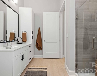 9035 Lindholm Drive - Photo Thumbnail 33
