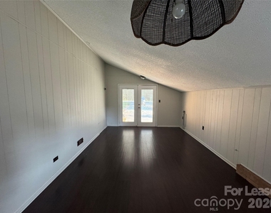 124 Roxie Lane - Photo Thumbnail 17