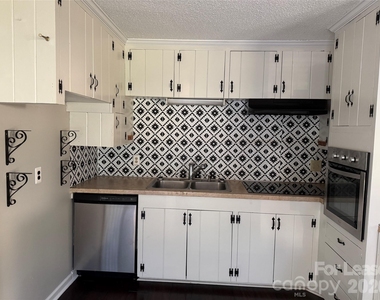 124 Roxie Lane - Photo Thumbnail 5